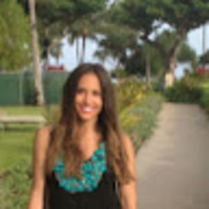 Meet your Posher, Lorie